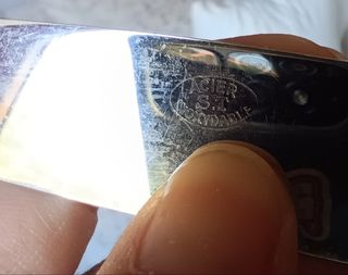 Antiguos cuchillos de asta y acero