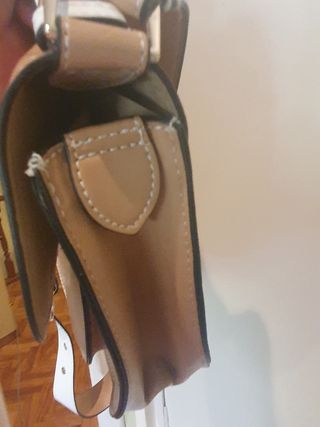 Bolso Zara Camel y correas blancas