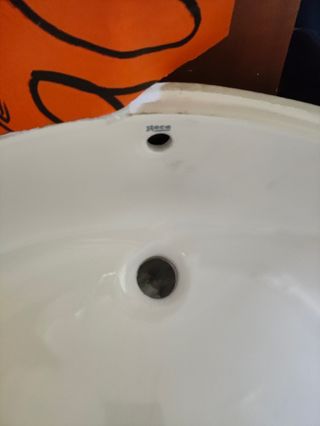 Lavabo Roca bajo encimera