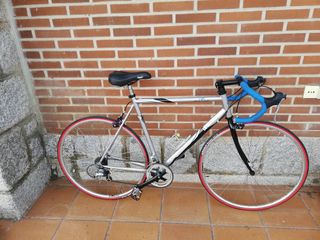 Bicicleta carretera decathlon 7.1 serie r.