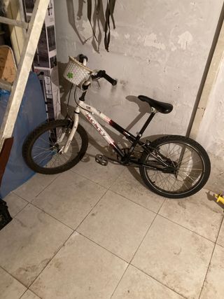 Bicicleta Monty, precio negociable