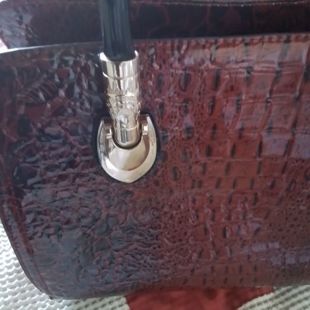 Borsa bauletto vernice rossa e nera
