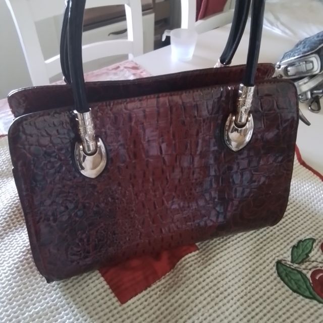 Borsa bauletto vernice rossa e nera