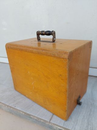 Funda antigua de maquina de coser portatil años 40