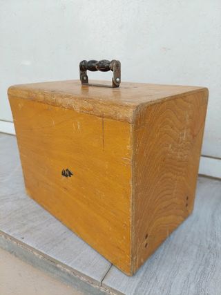 Funda antigua de maquina de coser portatil años 40