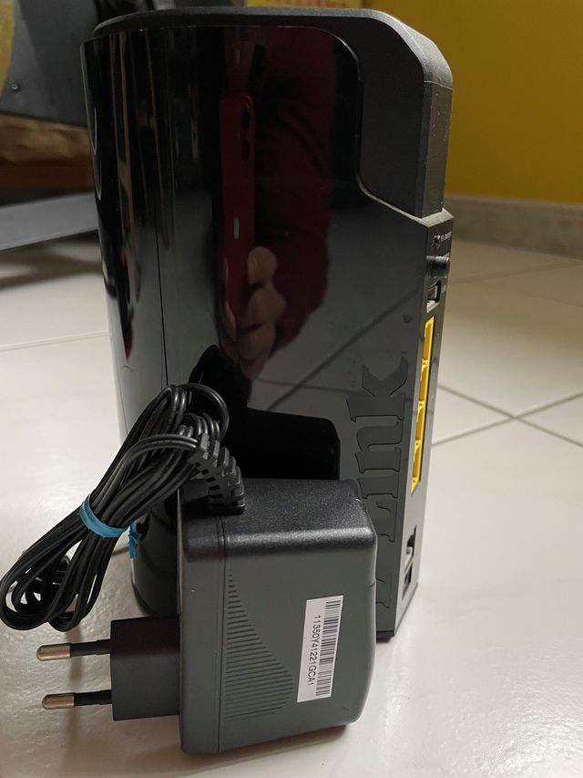 Modem router ADSL2+ N300 Gigabit DSL-2770L