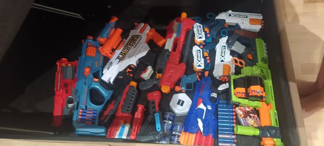 Pistolas nerf 10 cada una