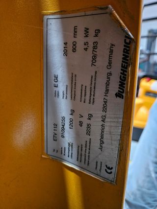 CARRETILLA RETRACTIL MARCA JUNGHEINIRCH