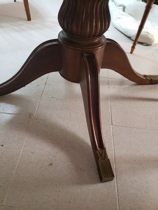 Sillas y mesa