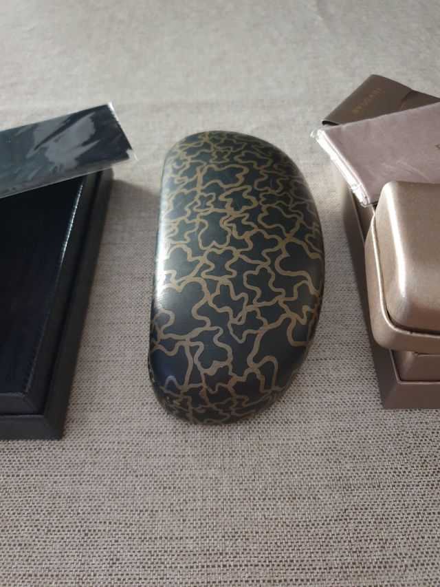 Cajas gafas Tous, Prada