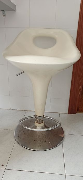 Taburete alto de cocina