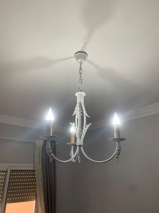 conjunto Lámpara techo blanca y 2 de mesita