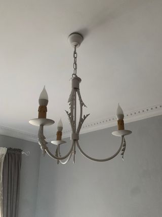 conjunto Lámpara techo blanca y 2 de mesita