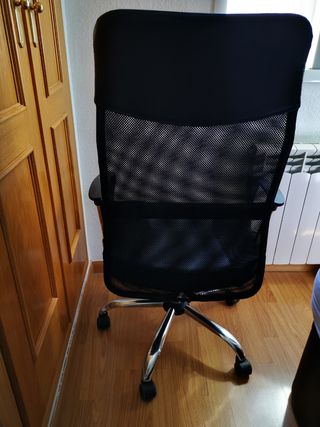 Silla alta y cómoda