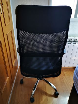 Silla alta y cómoda