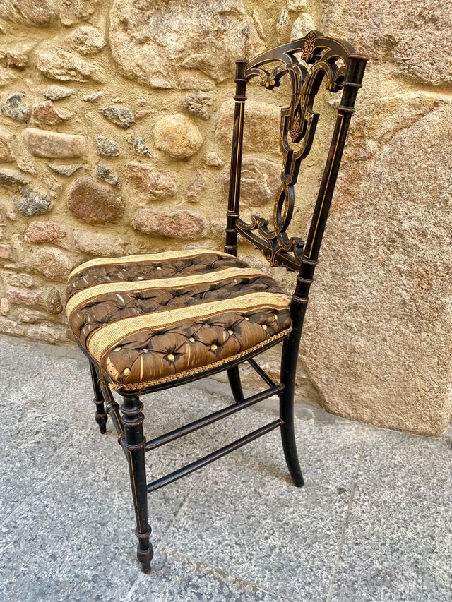 Silla francesa con marqueteria. Siglo 19