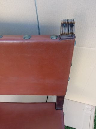 Silla cuero antigua