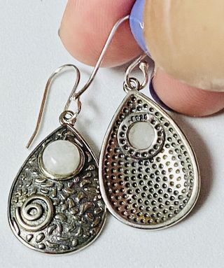 Pendientes con piedra de luna y plata de ley 925