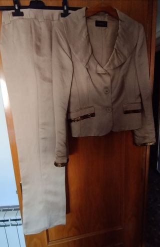 Traje de vestir