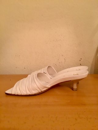 FARRUTX - sandalias mules tacón kitty 38,5