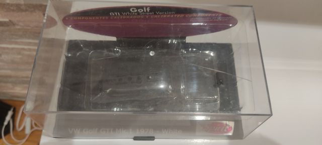 Scalextric,caja VW Golf GTI