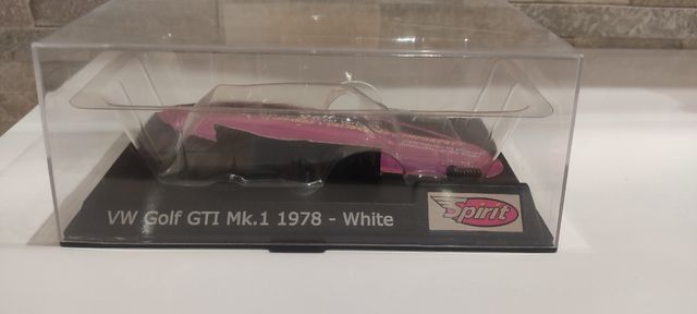 Scalextric,caja VW Golf GTI