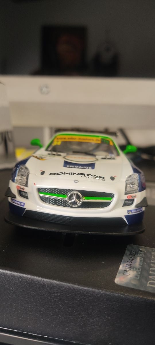 Scalextric Mercedes SLS AMG GT3 Nuevo