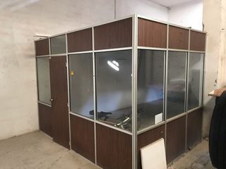 Oficina/ caseta para nave