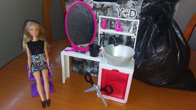 Peluquería Barbie.