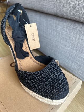 Zapatos cuña negro T41