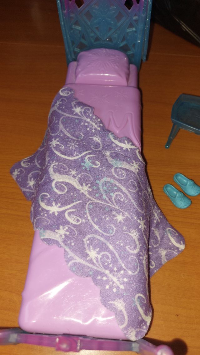 Set para barbie frouzen.