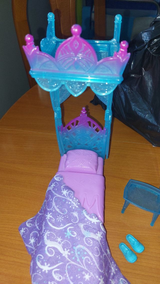 Set para barbie frouzen.