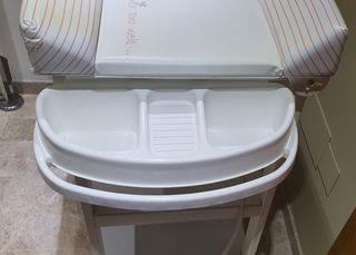 Bañera cambiador con estantes ratita rosa