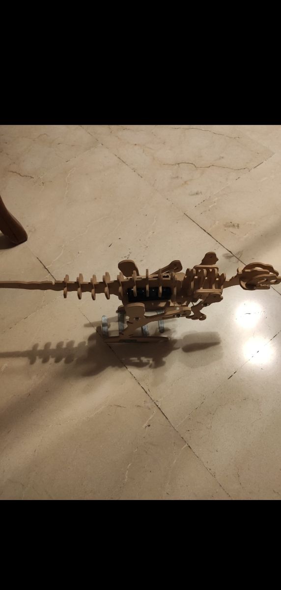 Dinosaurio T-Rex de madera