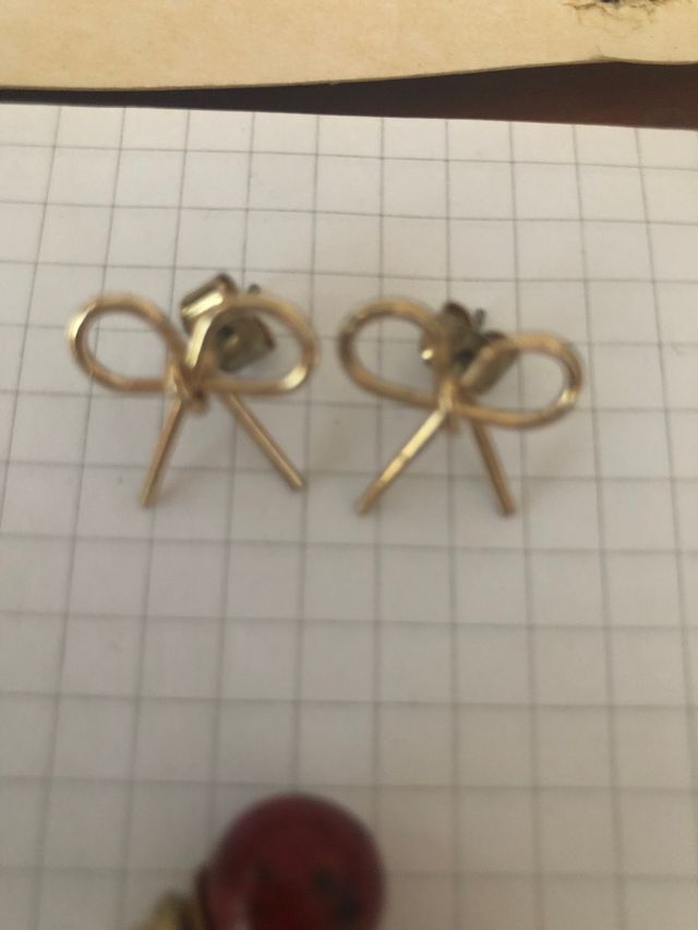 Lote de tres pares de pendientes