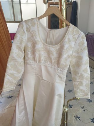 Vestido de novia. Rosa Clara.