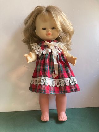 Muñeca Famosa Mariloli 