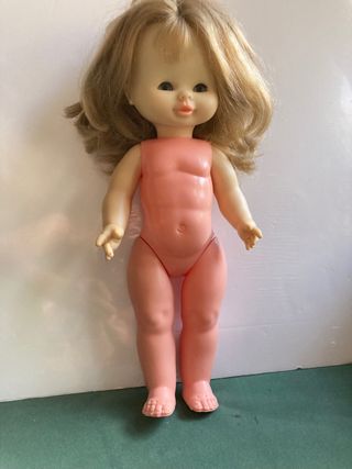 Muñeca Famosa Mariloli 