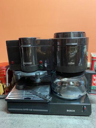 Cafetera expresso y para 12 comensales
