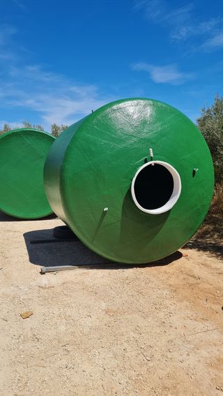 Depósitos cisternas poliester agua