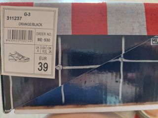 Zapatillas de mujer MUNICH. Talla 39