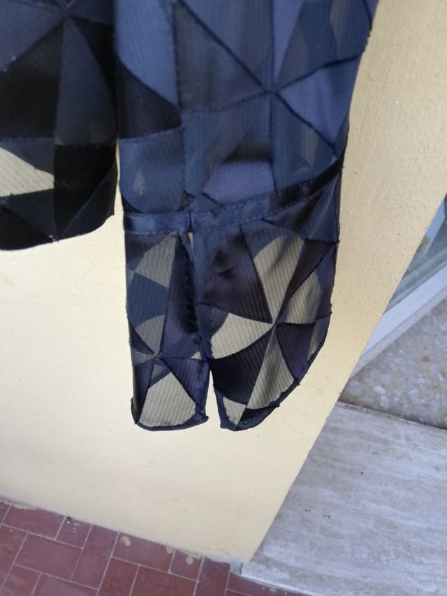 Camicetta nera tessuto vedo e non vedo