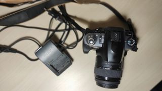 Camara Reflex dslr Sony Alpha 330 con objetivo.