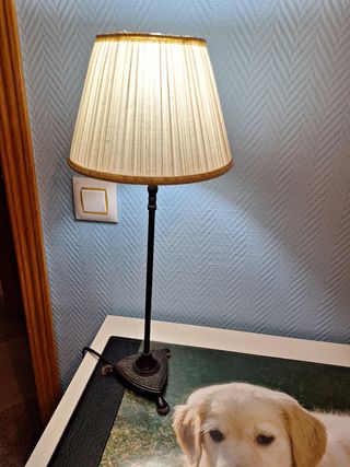 CONJUNTO DE ESCRITORIO, SILLA Y TAPETE