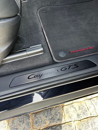 Porsche Cayenne 2021