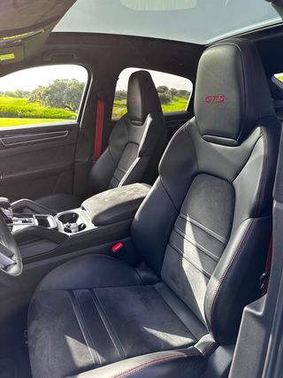 Porsche Cayenne 2021