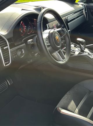 Porsche Cayenne 2021