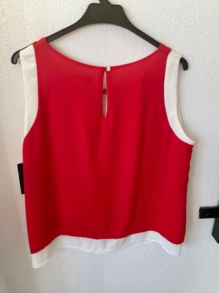 Blusa fiesta. Color rojo y blanco. Talla XXL