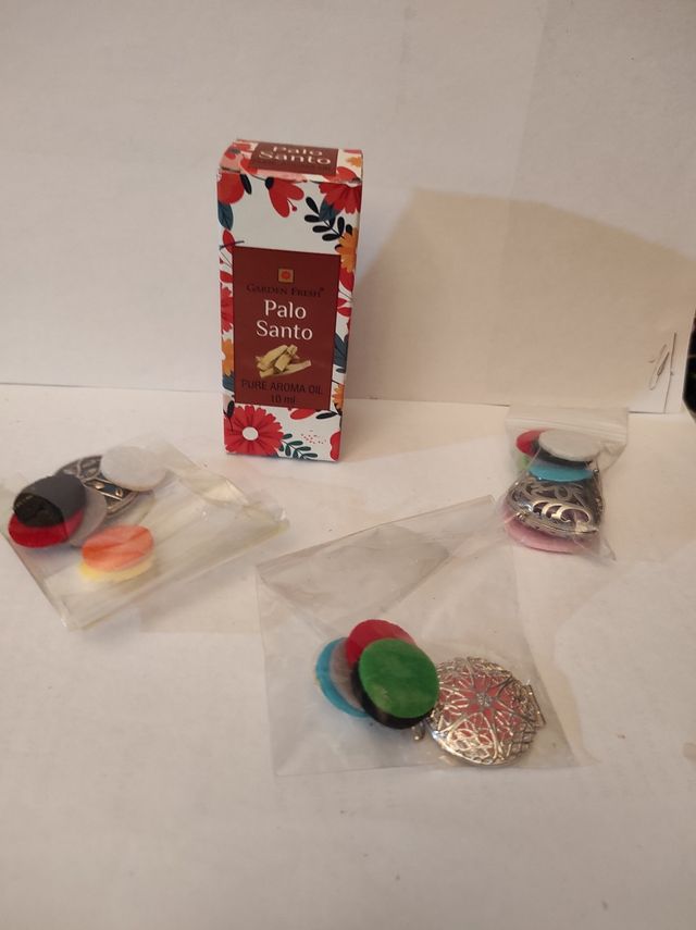 Colgantes aromaterapia y esencia