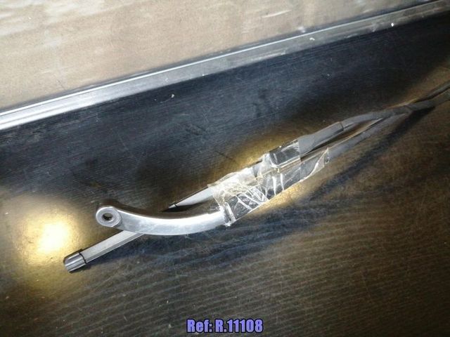 R.11108 Brazo limpia delantero izquierdo D r_49435